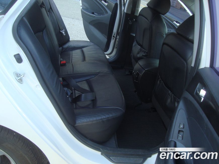 Hyundai Sonata 2012