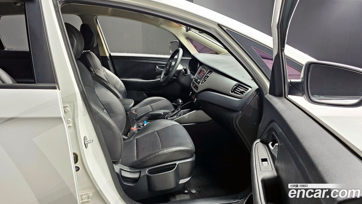 Kia Carens 2016