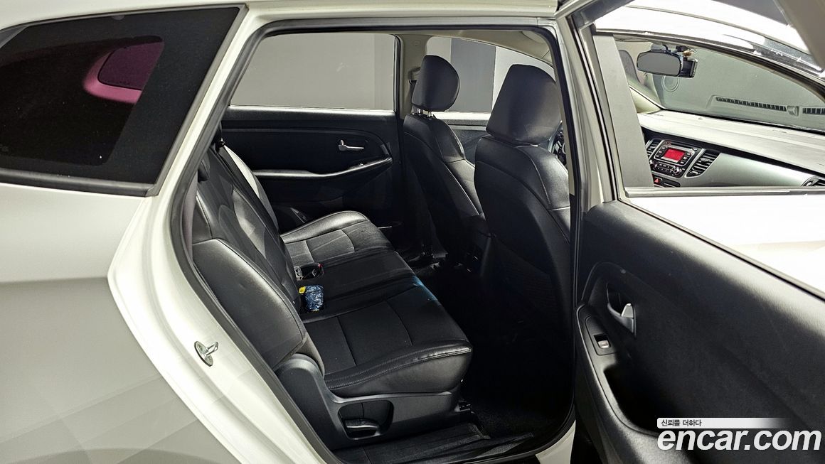 Kia Carens 2016
