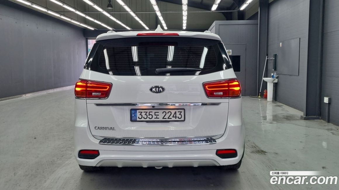 Kia Canival 2019