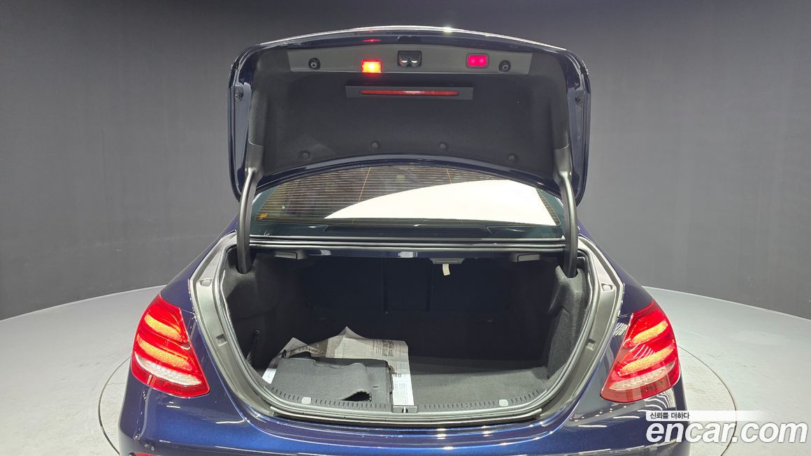 Mercedes-Benz E-Class 2019