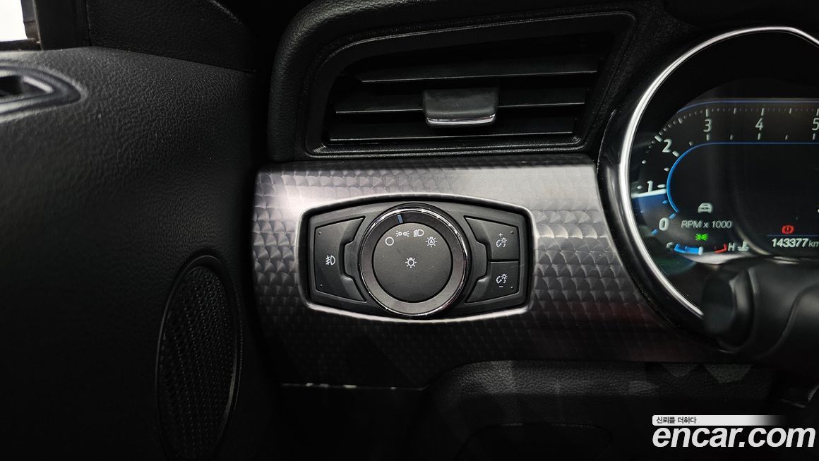 Ford Mustang 2019