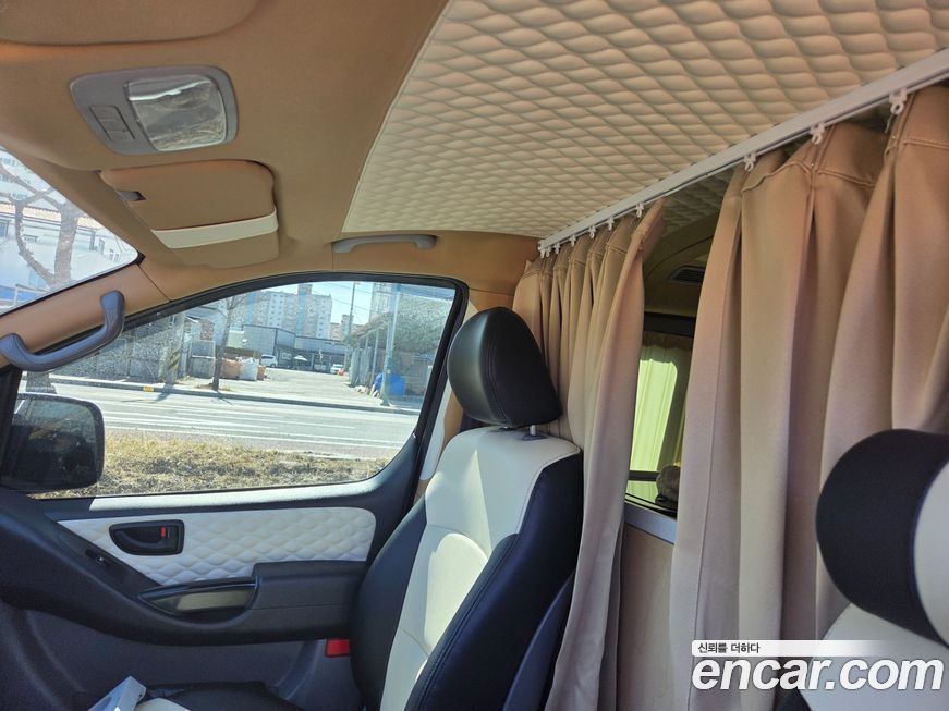 Hyundai Starex 2016