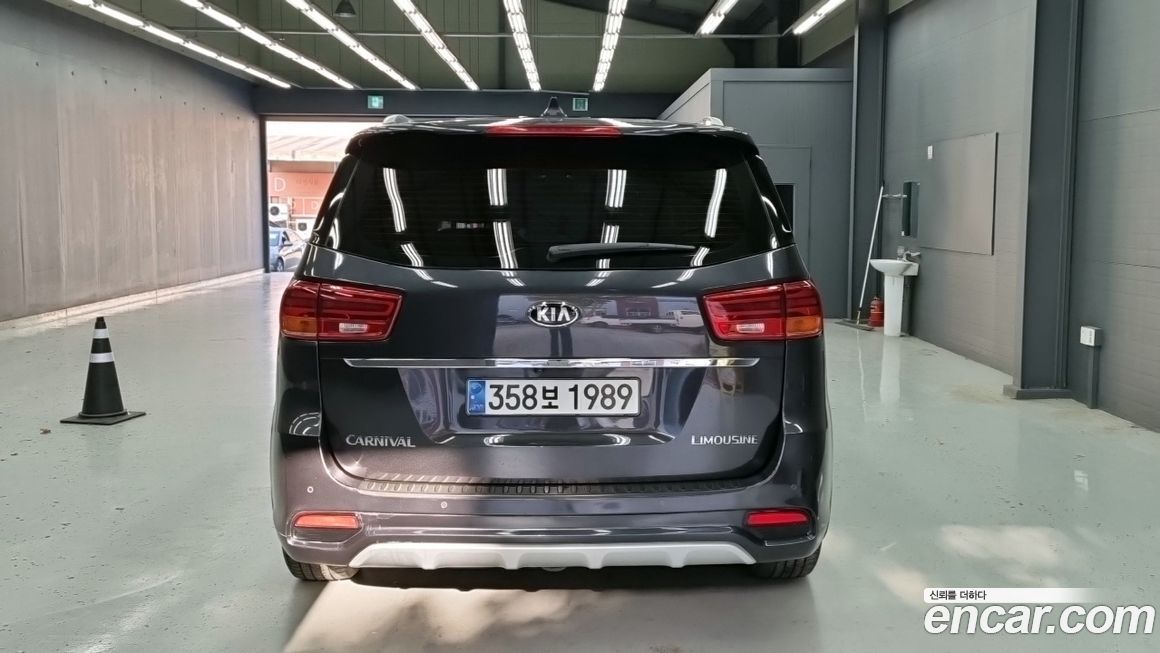 Kia Canival 2019