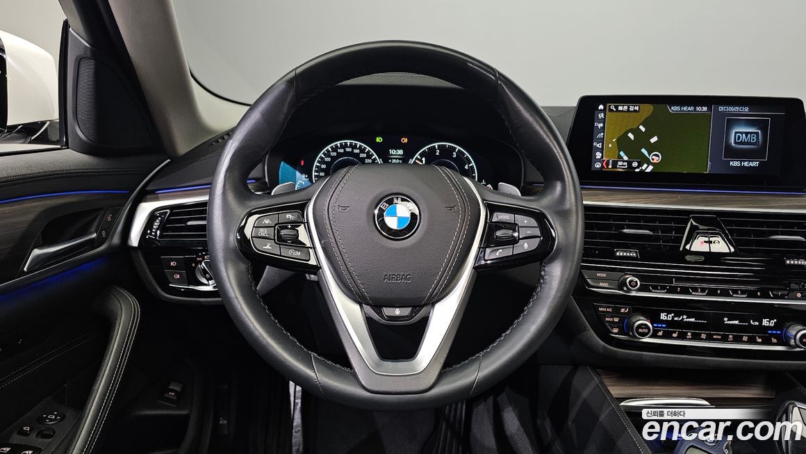 BMW 5-Series 2019