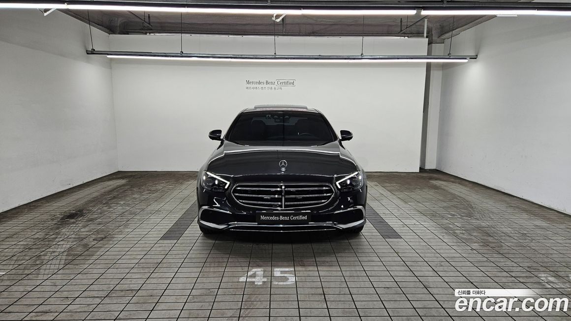 Mercedes-Benz E-Class 2023