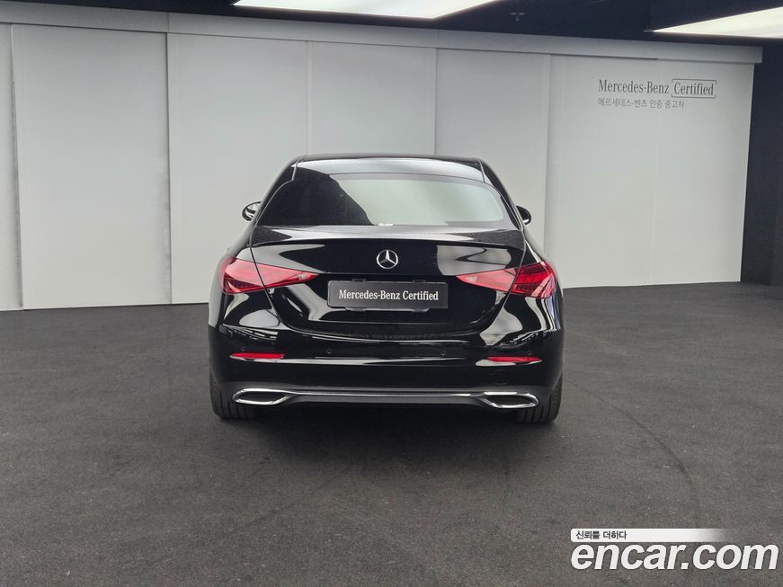 Mercedes-Benz C-Class 2024