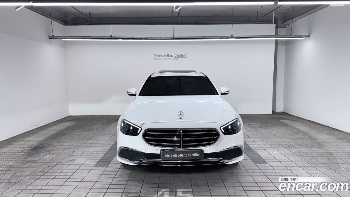 Mercedes-Benz E-Class 2023