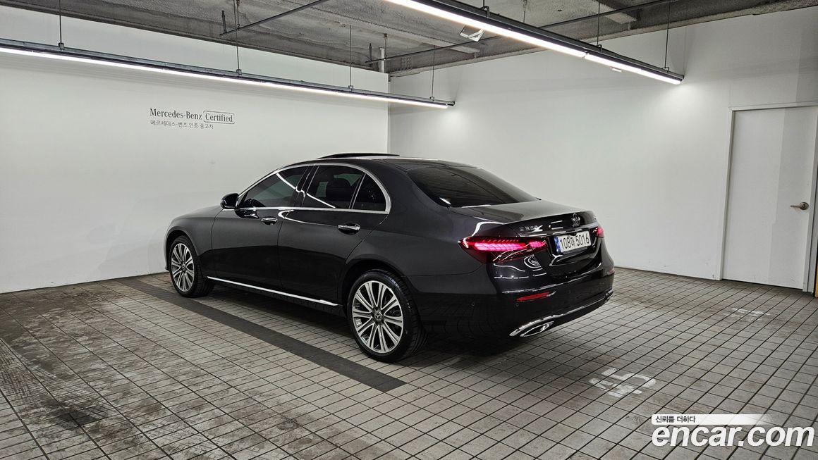 Mercedes-Benz E-Class 2023