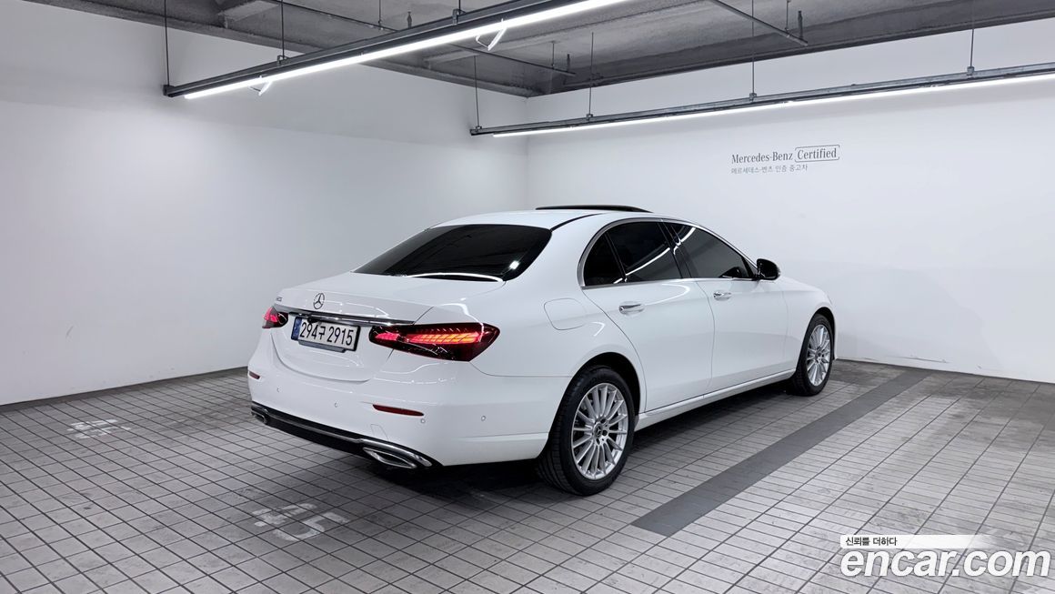 Mercedes-Benz E-Class 2023