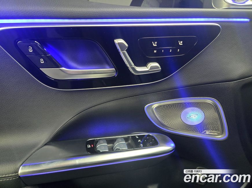 Mercedes-Benz C-Class 2024