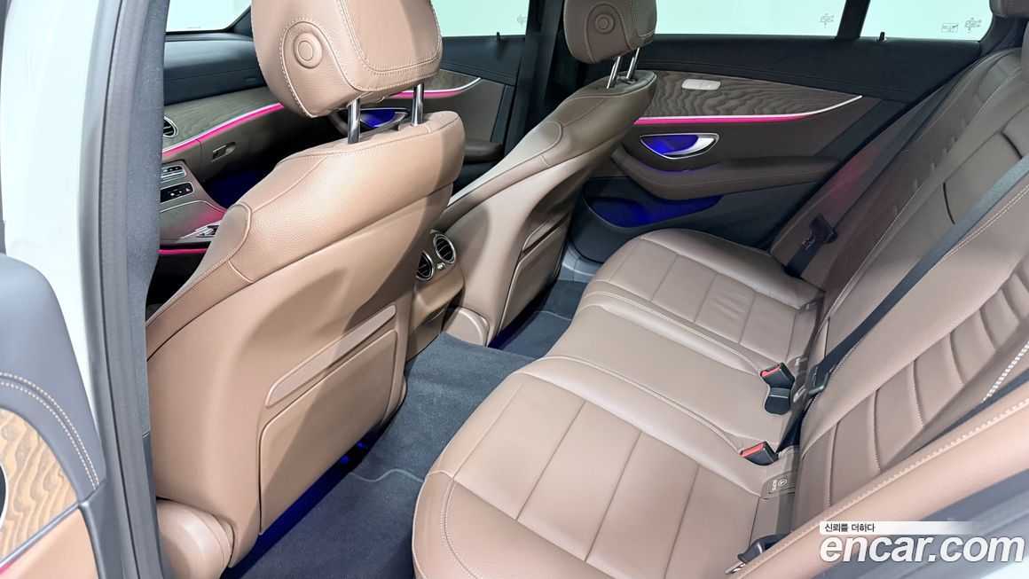 Mercedes-Benz E-Class 2023