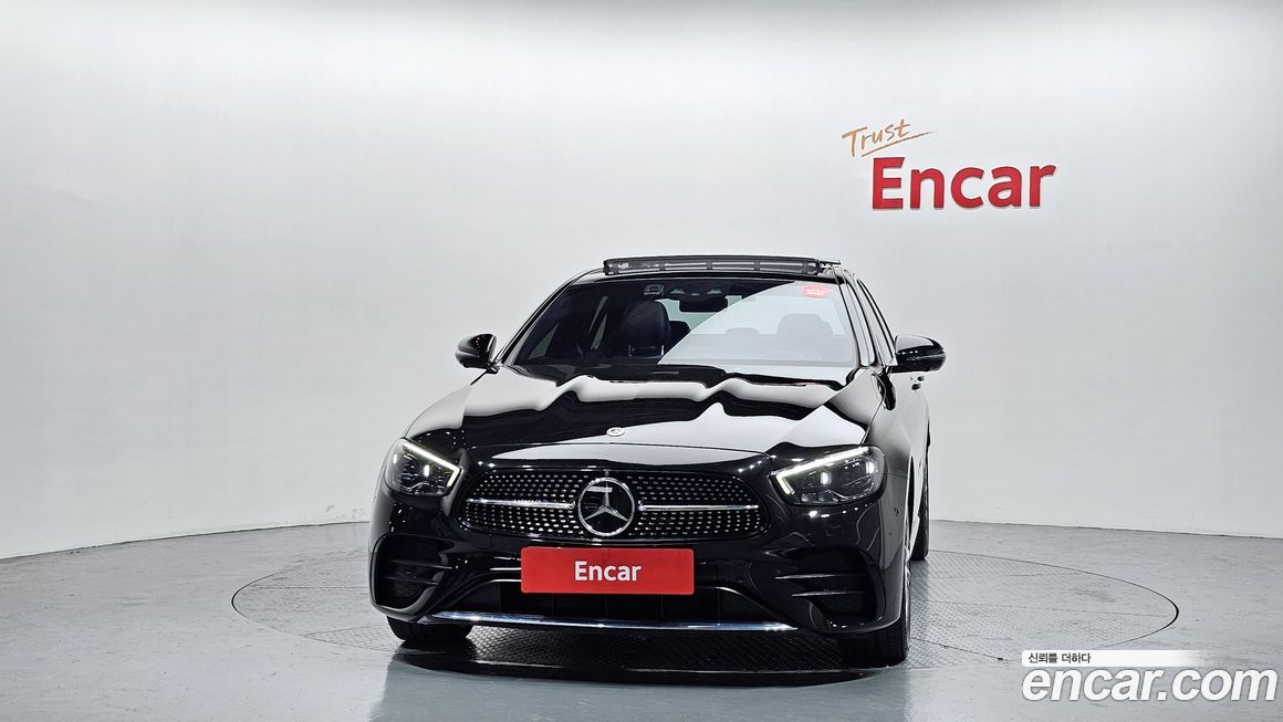 Mercedes-Benz E-Class 2022