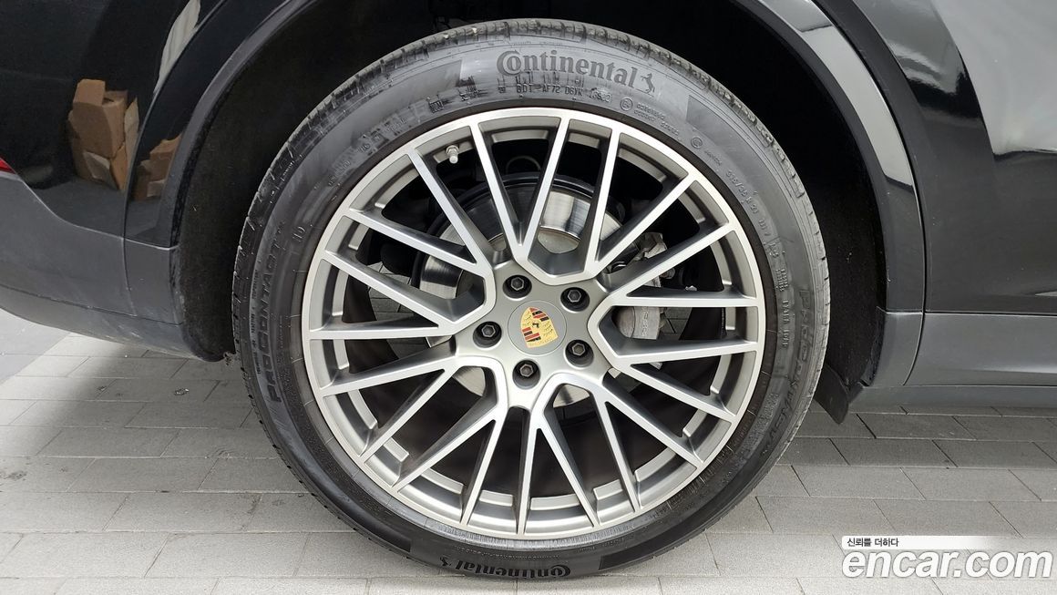 Porsche Cayenne 2023