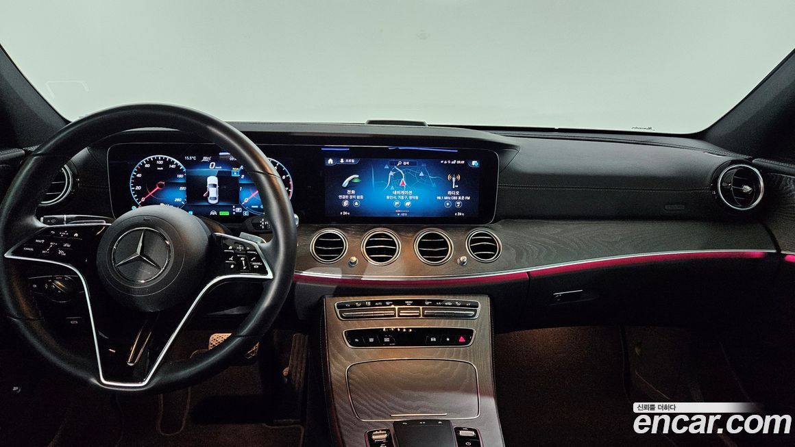 Mercedes-Benz E-Class 2023