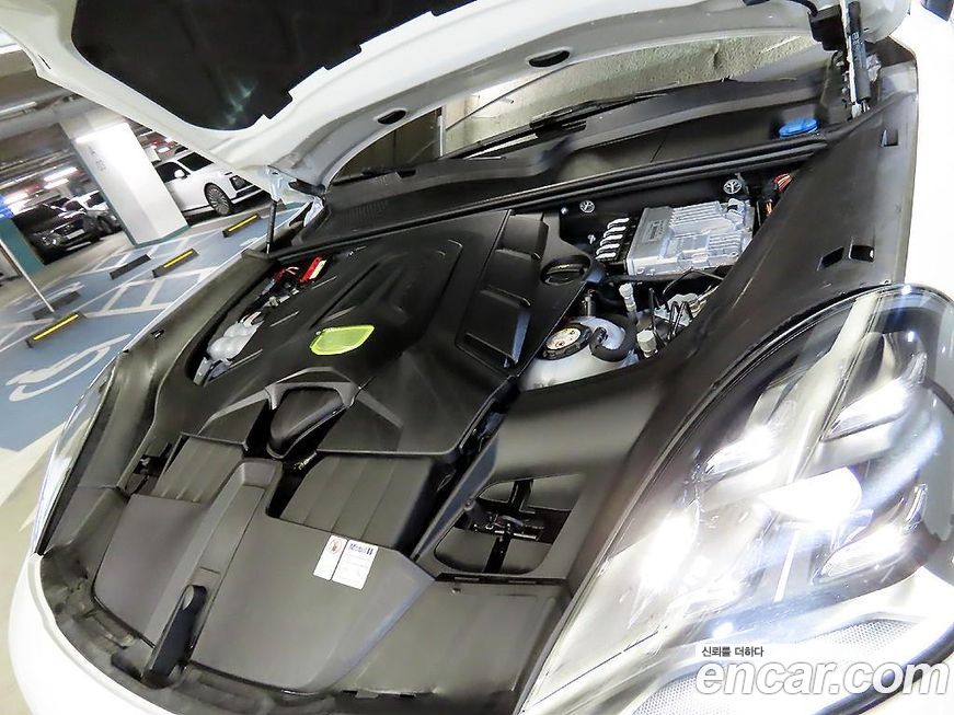 Porsche Cayenne 2022