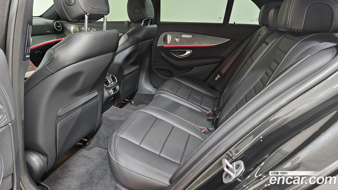 Mercedes-Benz E-Class 2023