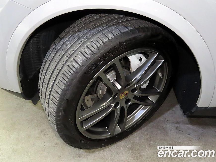 Porsche Cayenne 2020