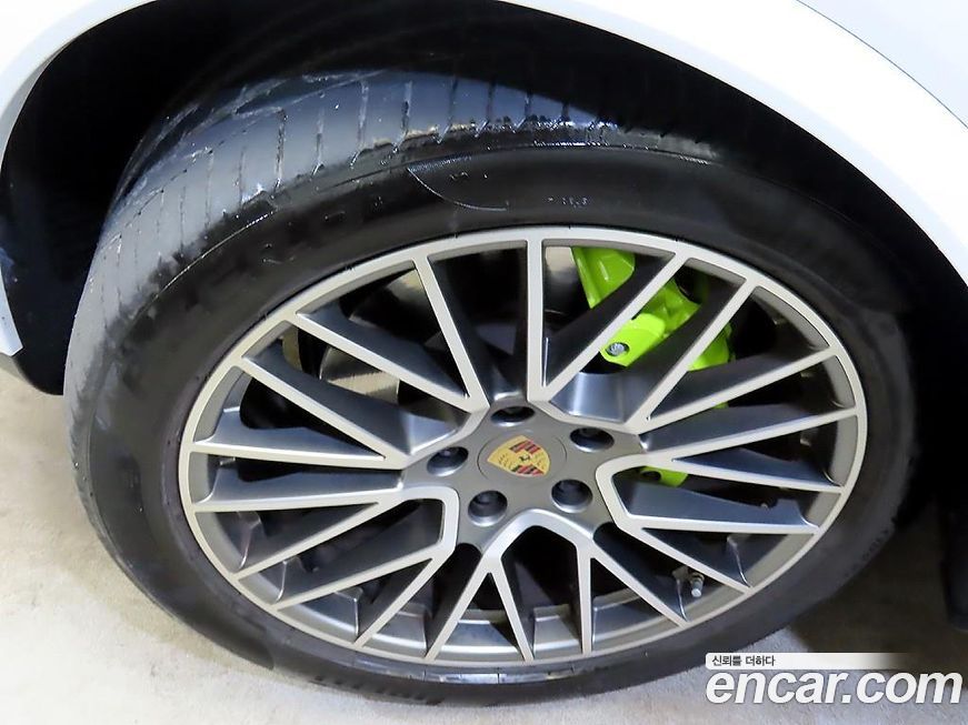 Porsche Cayenne 2022