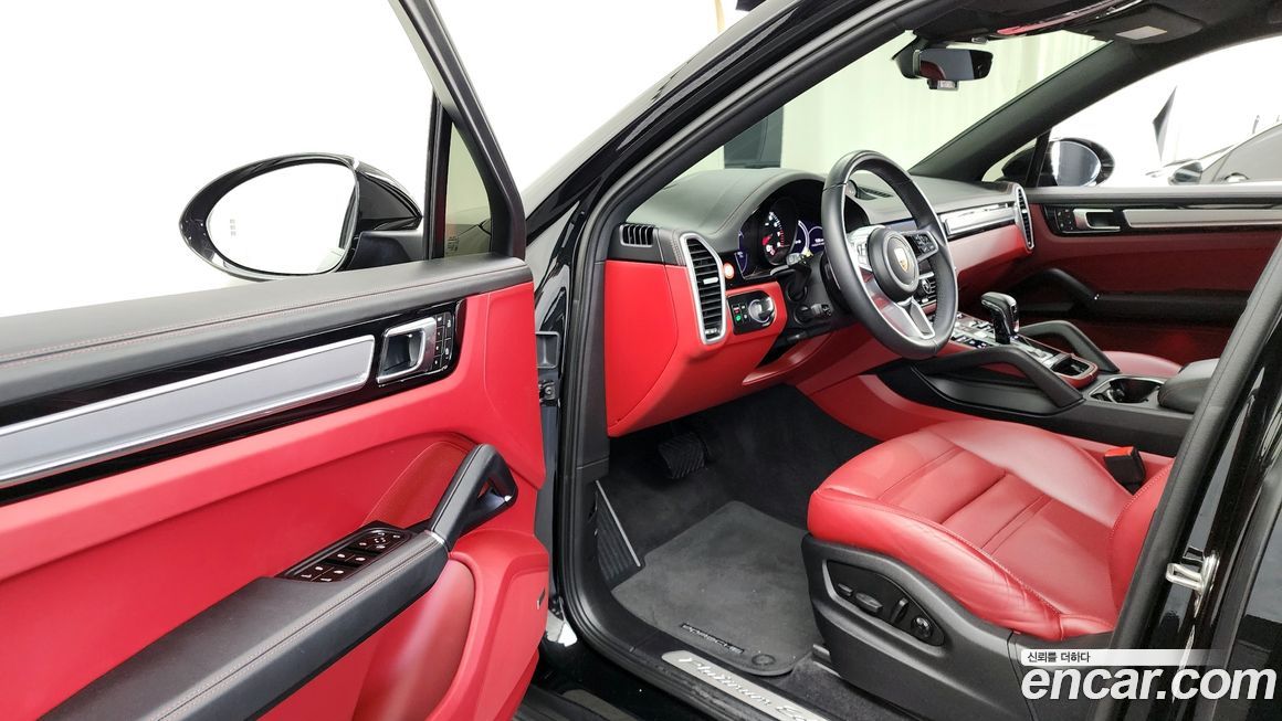 Porsche Cayenne 2023