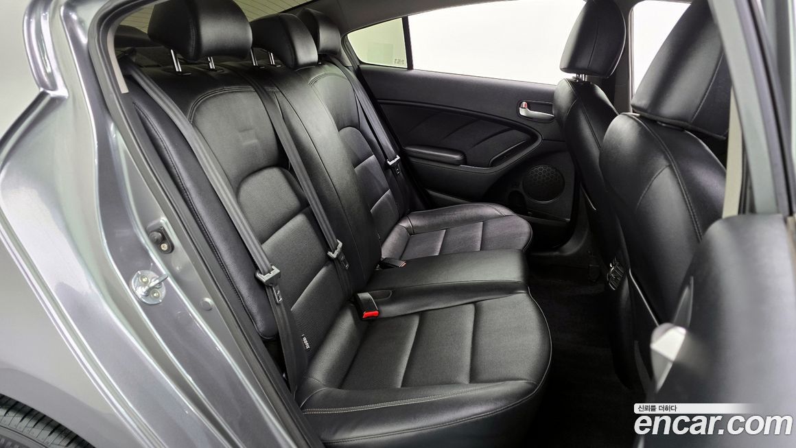 Kia K3 2015