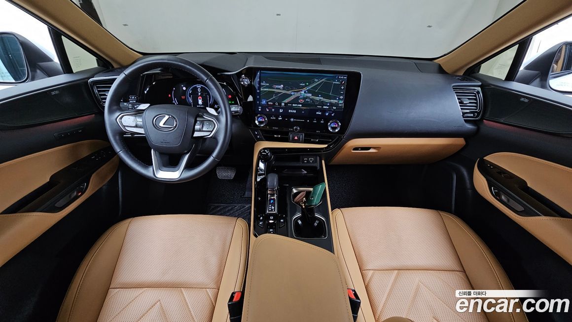 Lexus NX 2025