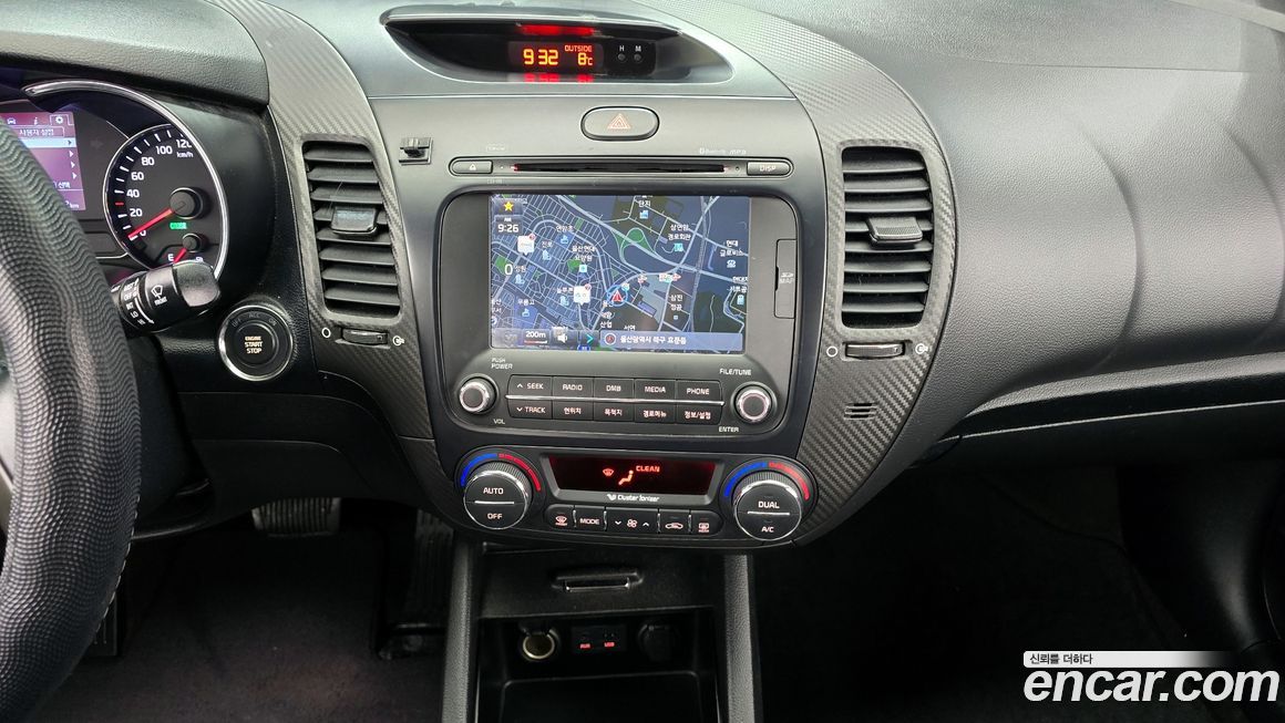 Kia K3 2015