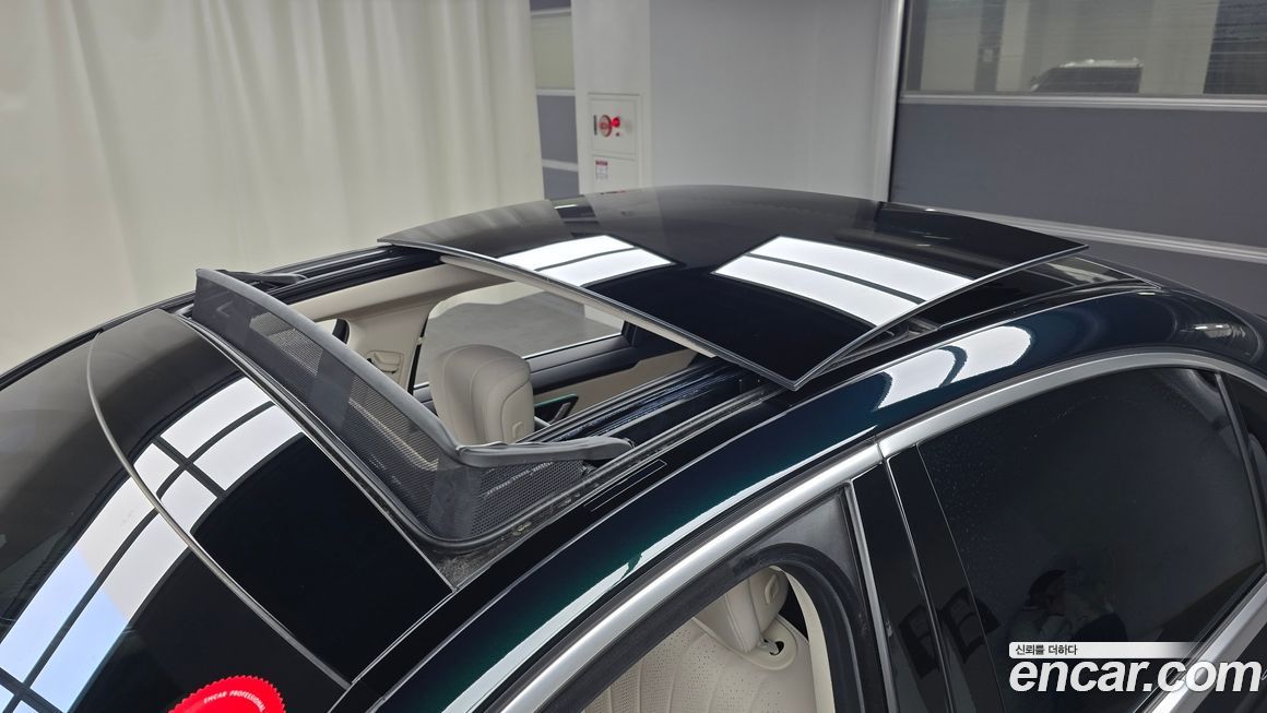 Mercedes-Benz S-Class 2022