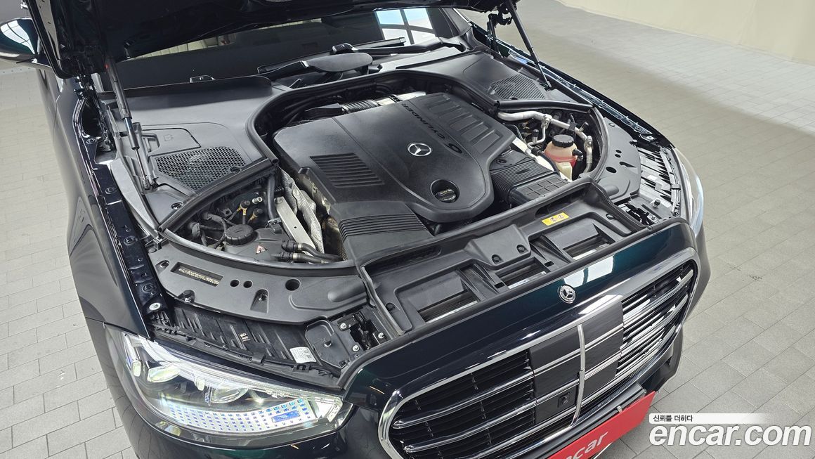 Mercedes-Benz S-Class 2022