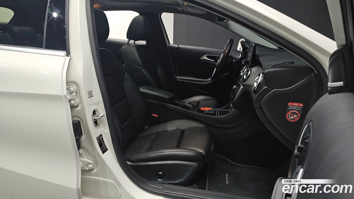 Mercedes-Benz GLA-Class 2017