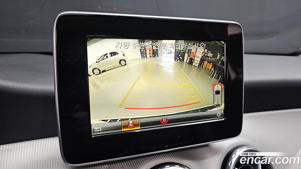 Mercedes-Benz GLA-Class 2017