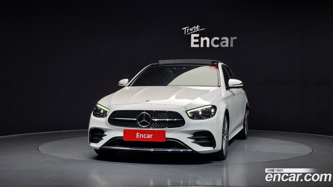 Mercedes-Benz E-Class 2022