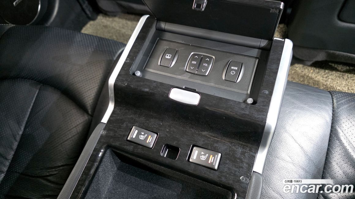 Renault-KoreaSamsung SM7 2009