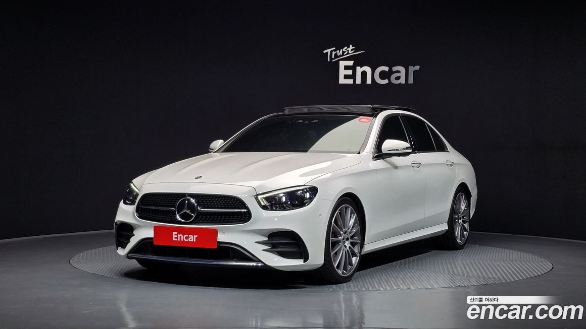 Mercedes-Benz E-Class 2022