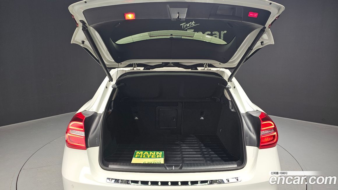 Mercedes-Benz GLA-Class 2017