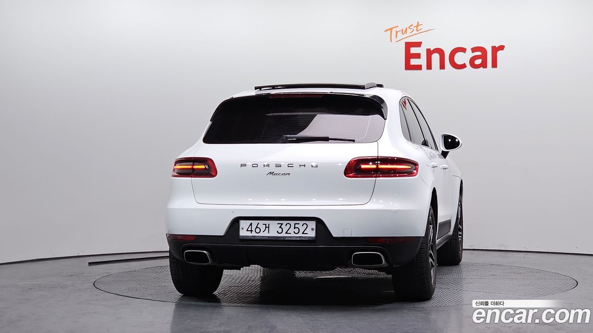 Porsche Macan 2017