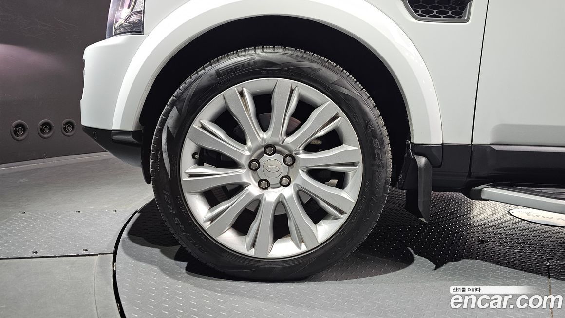 Land Rover Discovery 2016