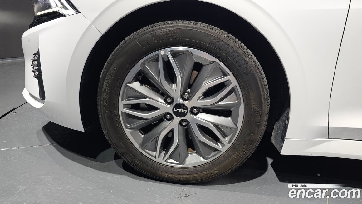 Kia K5 2023