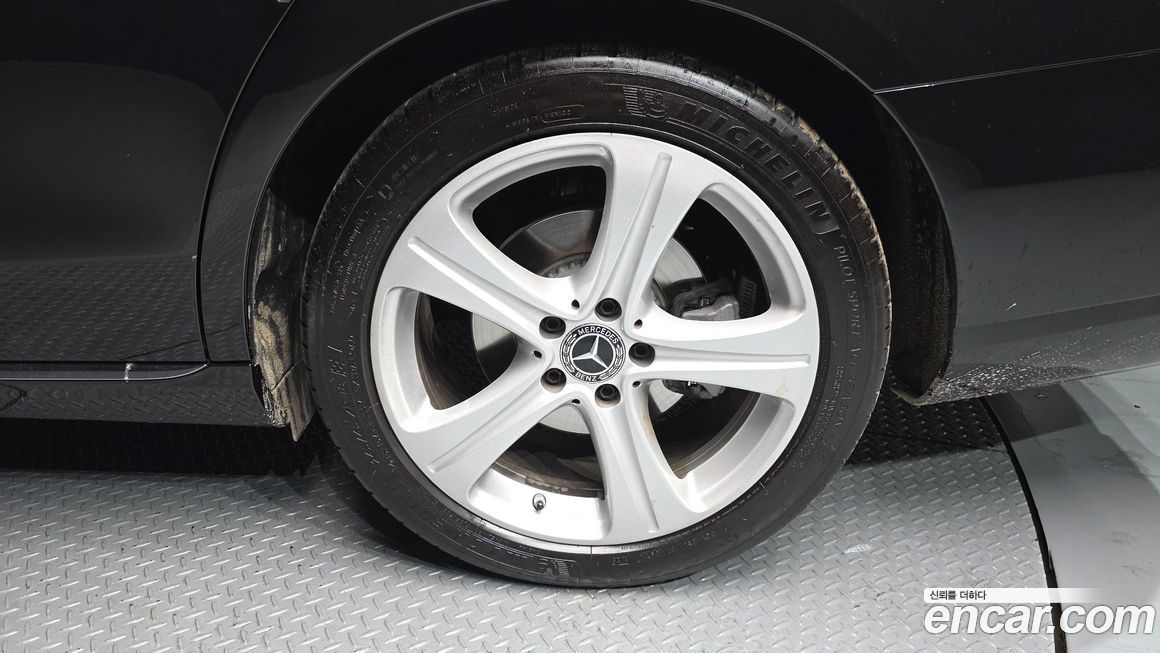 Mercedes-Benz E-Class 2018