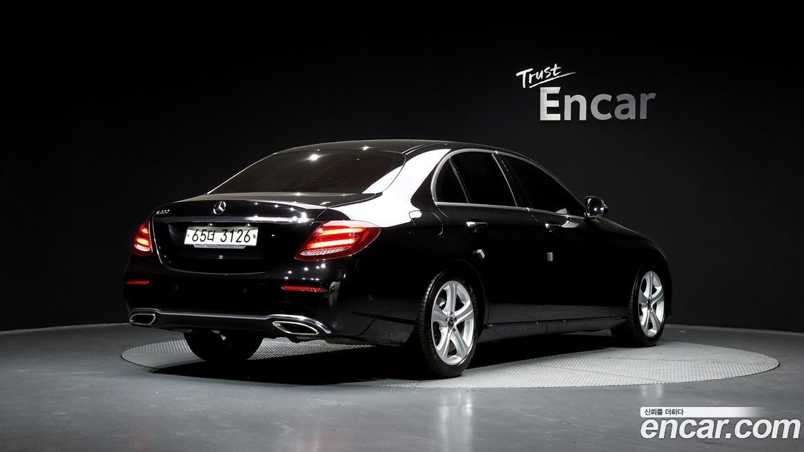Mercedes-Benz E-Class 2018