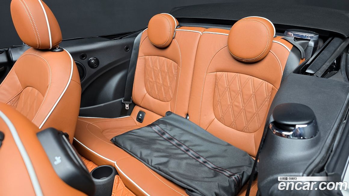 Mini Cooper Convertible 2024