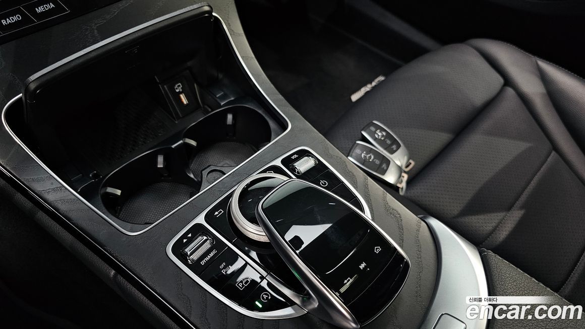 Mercedes-Benz C-Class 2021