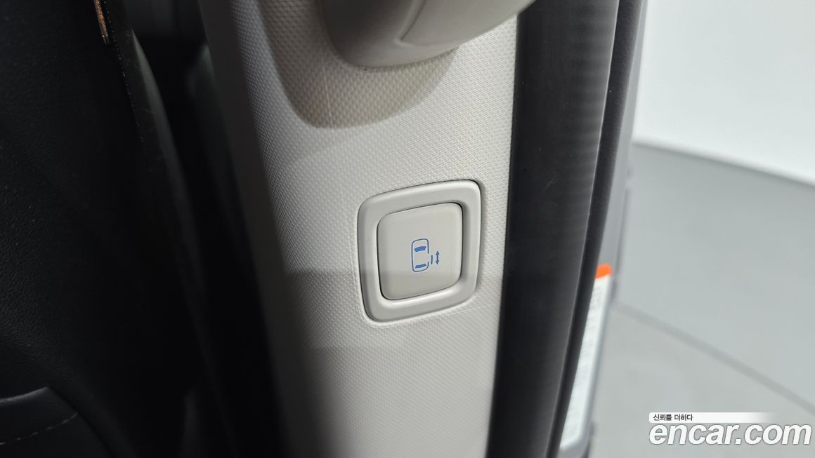 Hyundai Staria 2024