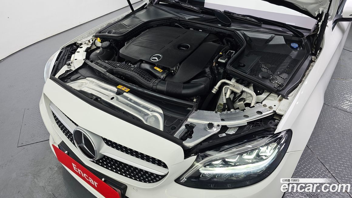 Mercedes-Benz C-Class 2021