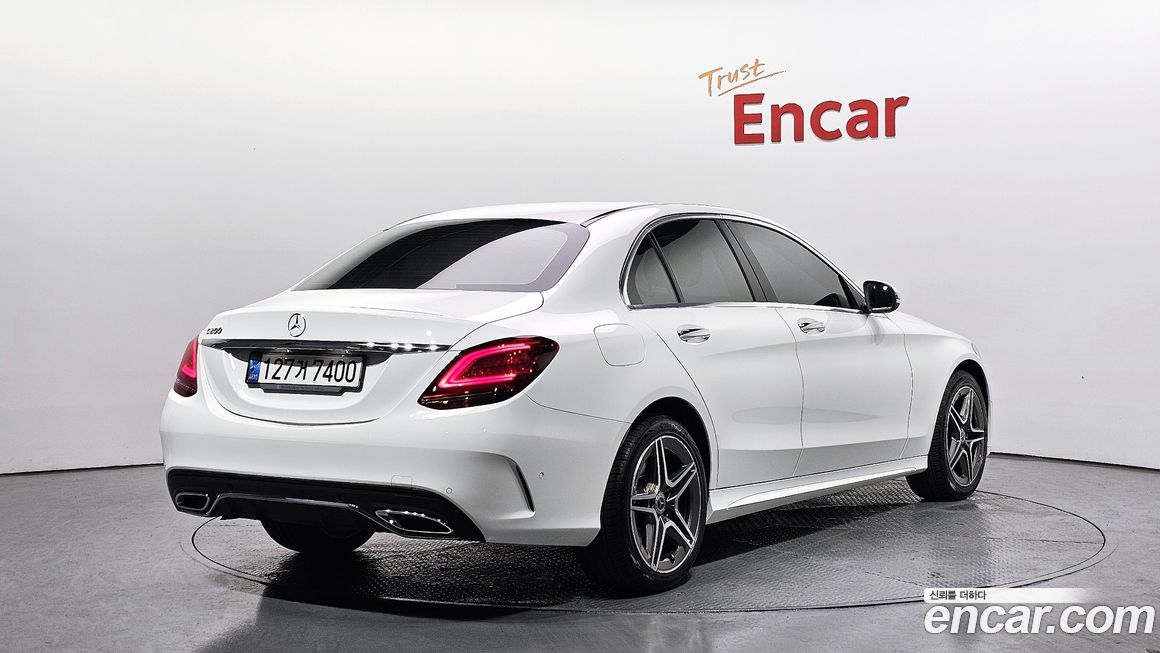 Mercedes-Benz C-Class 2021