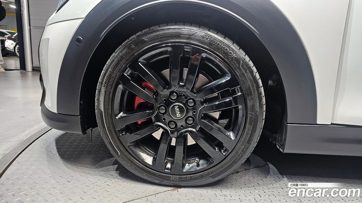 Mini Cooper Convertible 2024