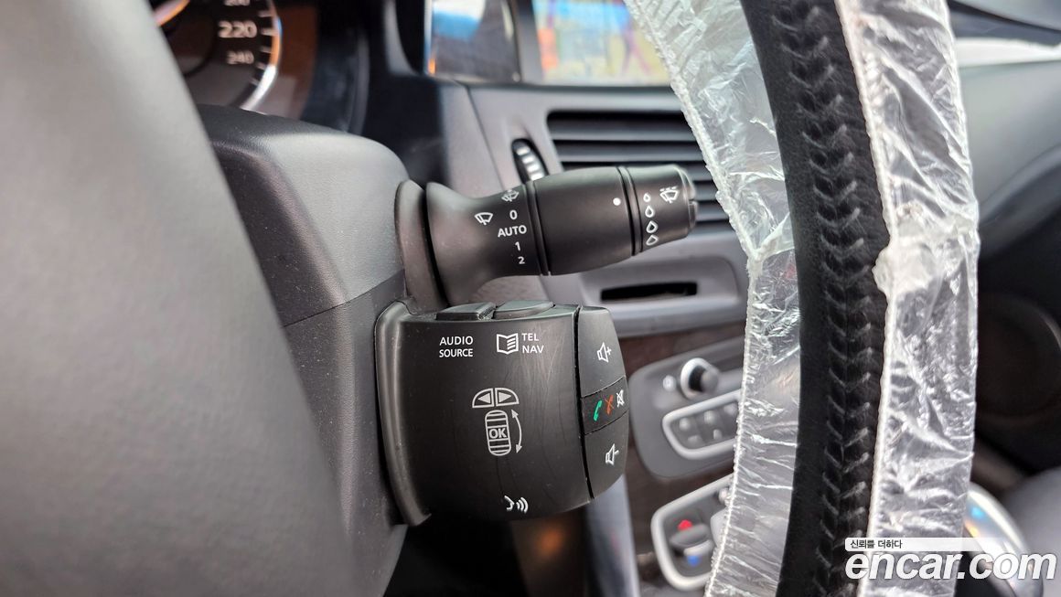 Renault-KoreaSamsung SM5  2011