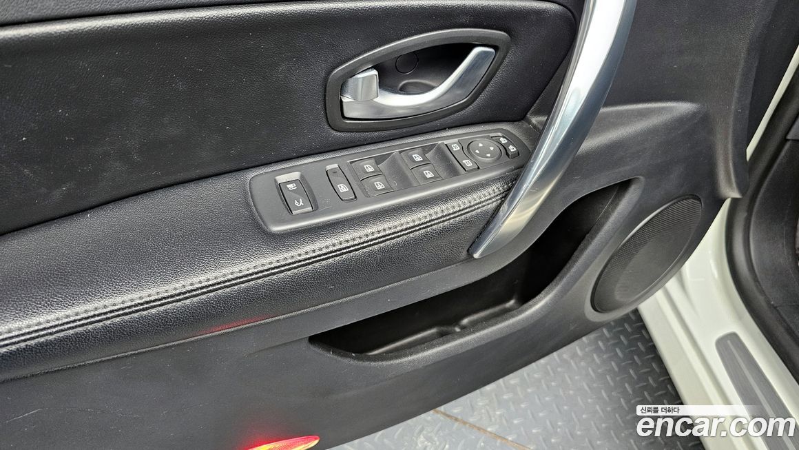 Renault-KoreaSamsung SM5  2011