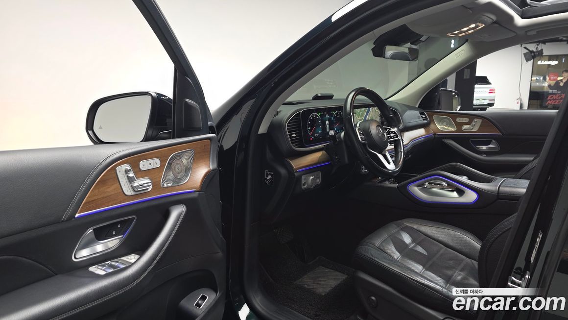 Mercedes-Benz GLE-Class 2021