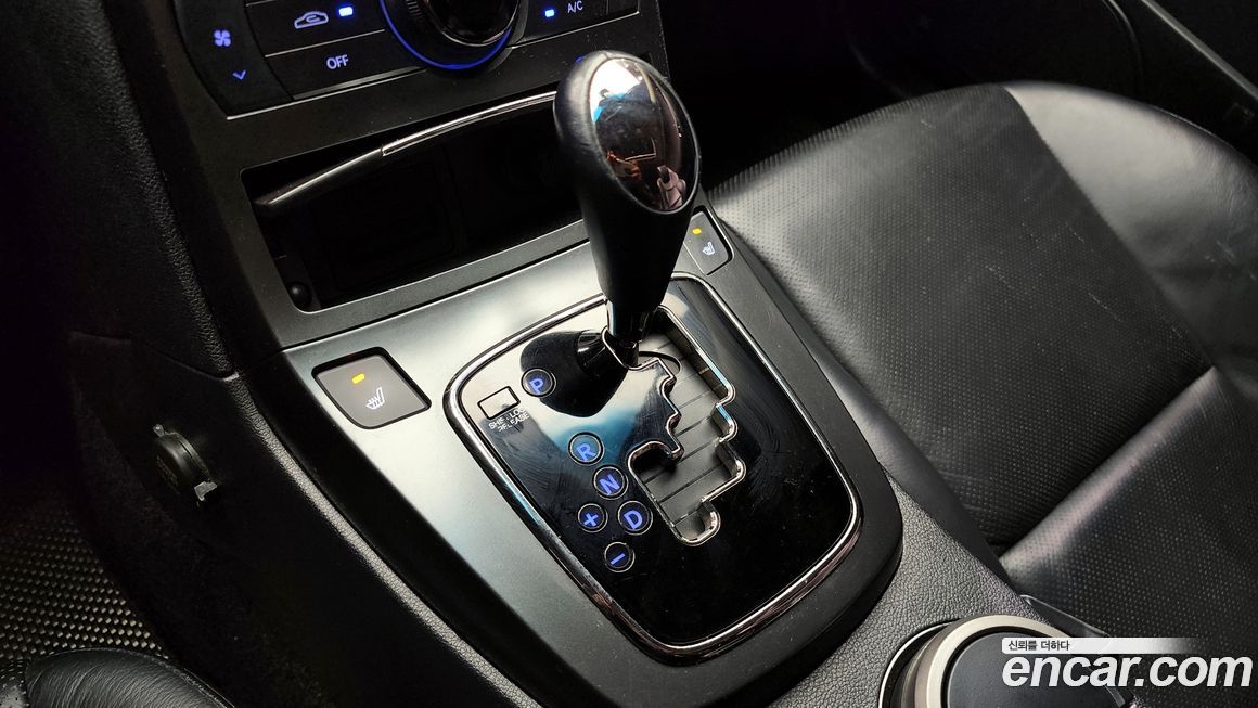 Hyundai Genesis 2011